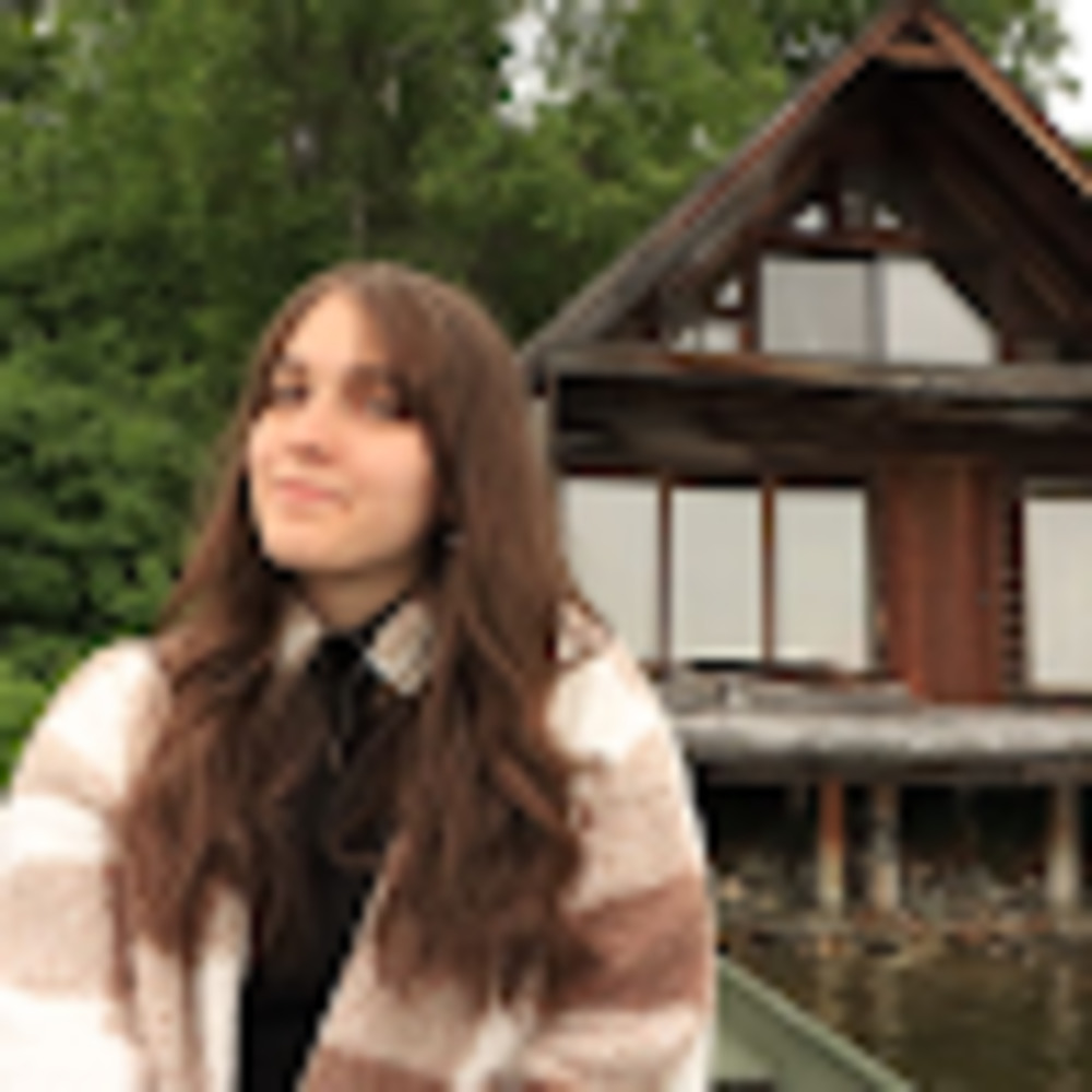 Meet your Posher, Andrea